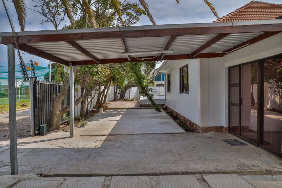 3 Bedroom Property for Sale in Plumstead Western Cape